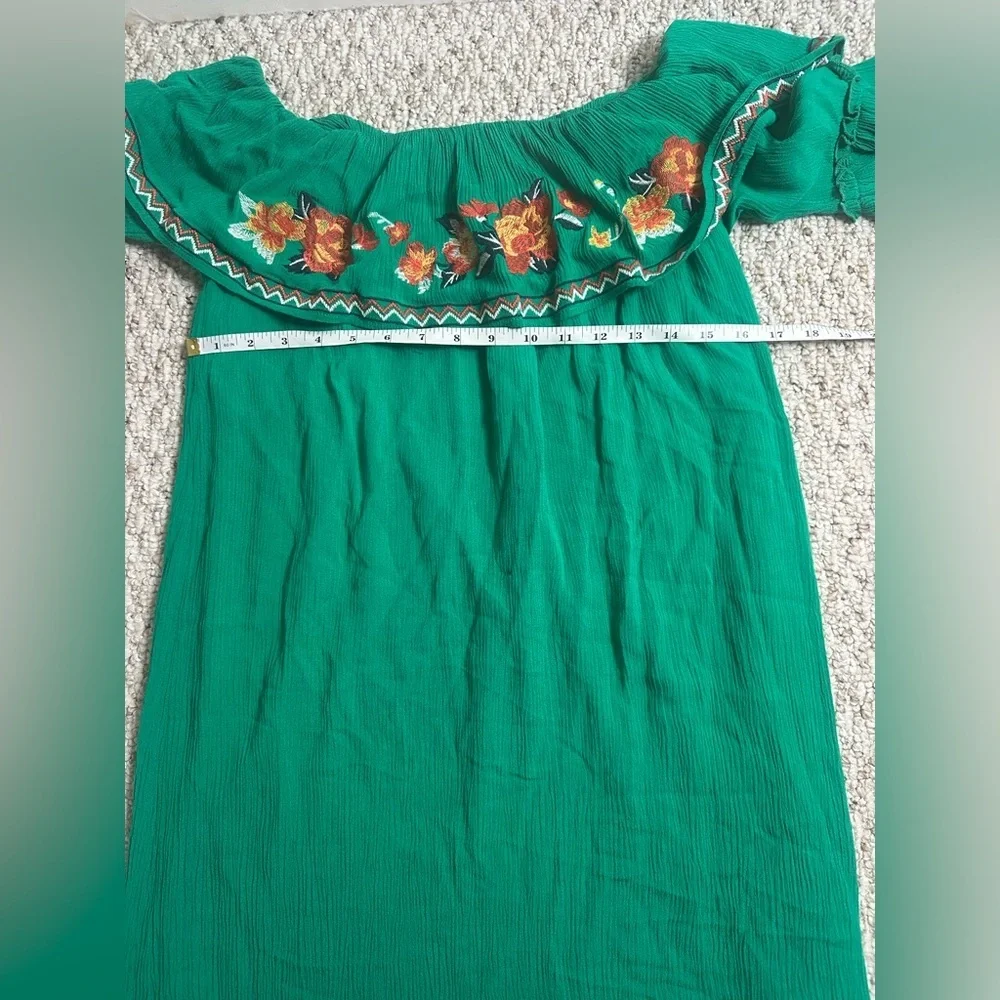 Flying Tomato Green Floral Embroidered Blouse size S - Picture 8 of 8